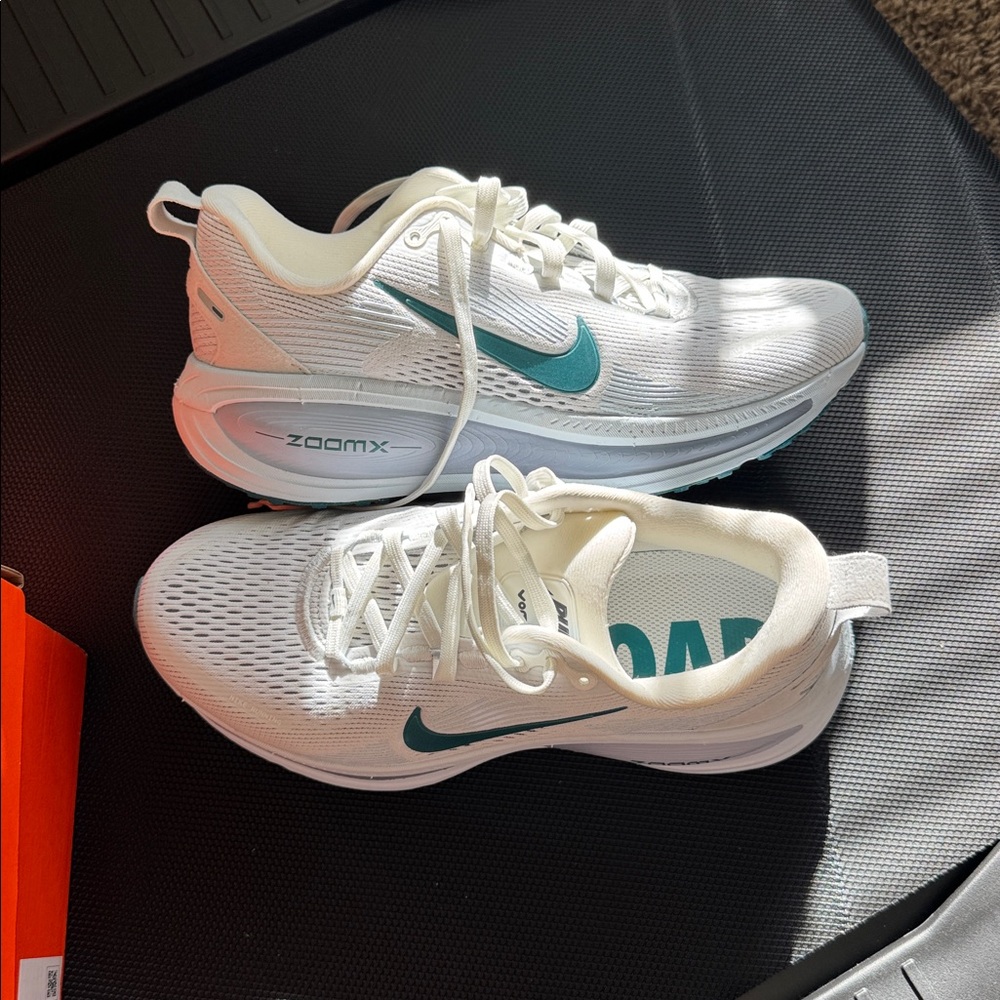 Nike Vomero 18